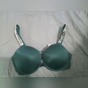 New Victoria's Secret "Very Sexy" Push-Up Bra